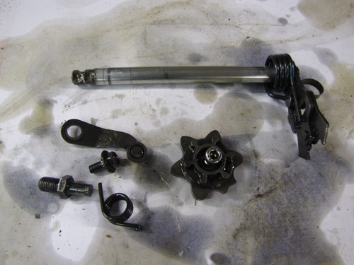 2005 Kawasaki Klr 250 Shift Shaft Assy - Picture 1 of 3