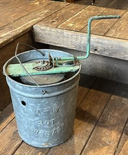 Antique 2 Quart Hand Crank Ice Cream Freezer, M-W Ice Cream Complete Working (1E