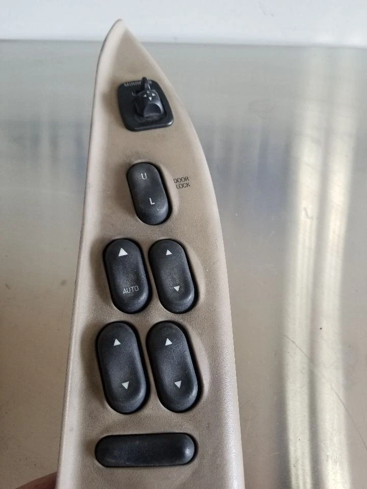 Выключатель передней двери водительское окно подходит для 99-02 Ford Crown Victoria - Изображение 2 из 4