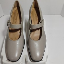 Naturalizer Bone Leather Mary Jane Comfort Shoes Low Block Heel Buckle Strap