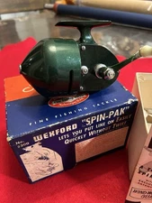 Shakespeare Spin Wondereel Rich Forest Green Box & Papers 1955