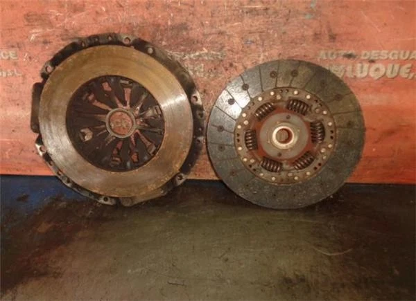 EMBRAYAGE Audi A6 Avant (4F5)(2005->) 3.0 TDI Quattro BMK 2007 078141032BBMK - Photo 2/3