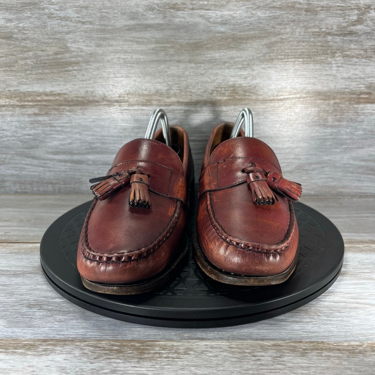 Allen Edmonds Men display picture 2