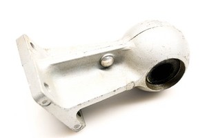 OMC 122033, 122034 Transmission Bracket