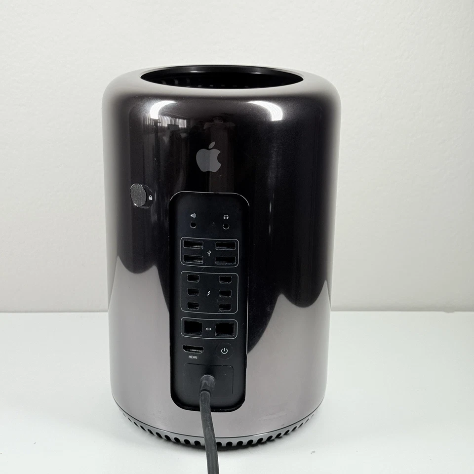 Apple Mac Pro A1481 | Xeon E5-1650v2 | 3.0GHz | 500GB SSD | 64GB RAM | Monterey - Image 4 of 4