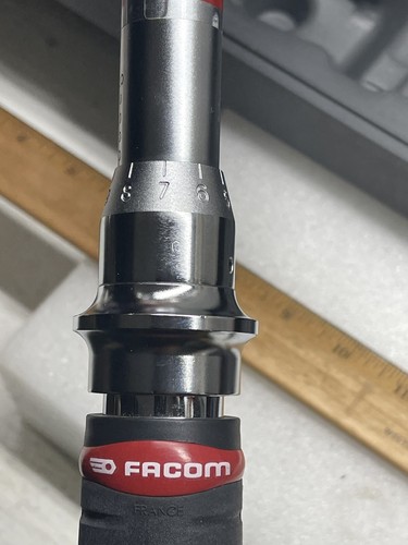 FACOM 1/2”TORQUE WRENCH KIT S.306-200D 40-200N.m Bar Maximum Torque Head 350N.m - Picture 7 of 12