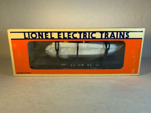 LIONEL 6-16661, LIONEL FLAT CAR with OPERATING BOAT, NIB (1993) - Picture 2 of 4