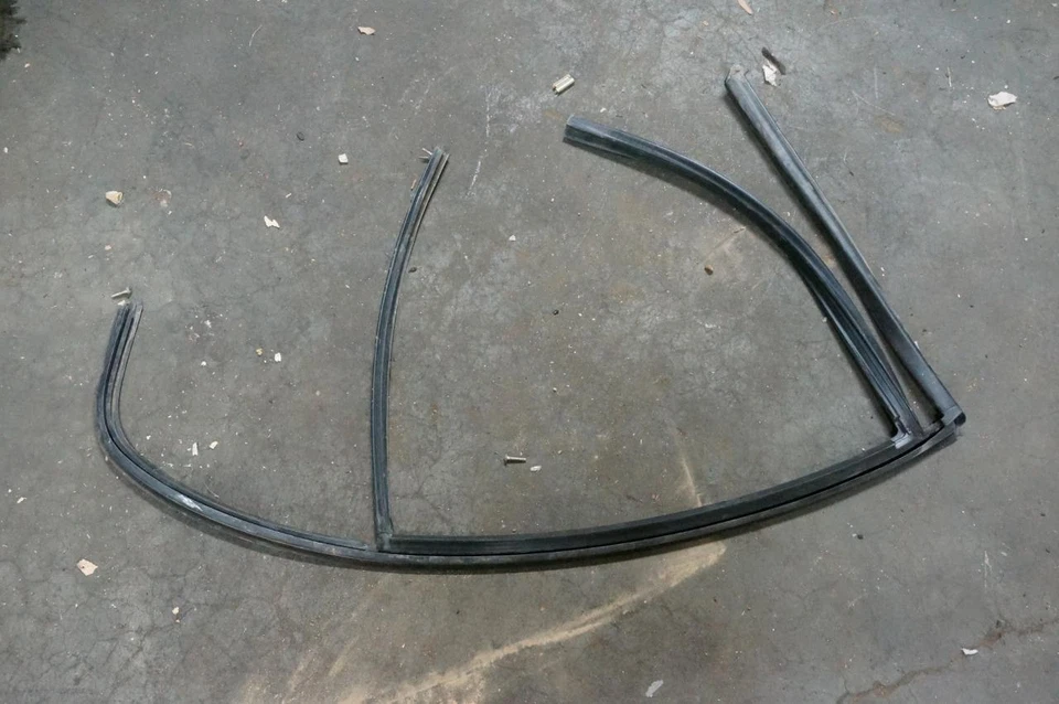 OE BMW E46 puerta paso trasero derecho ventana pista sello meteorológico 99-05 325i 330i 323i Foto 4 de 4