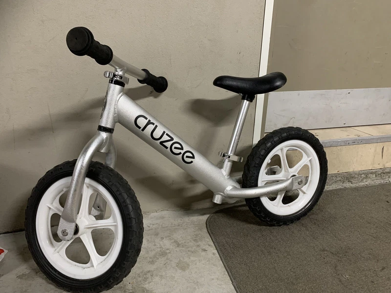 cruzee balance bike gumtree