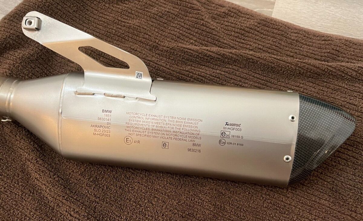 2019-2023 BMW S1000RR (K67) Akrapovic Titanium Slip-on End 2019-2023 BMW S1000RR (K67) Akrapovic Titanium Slip-on End