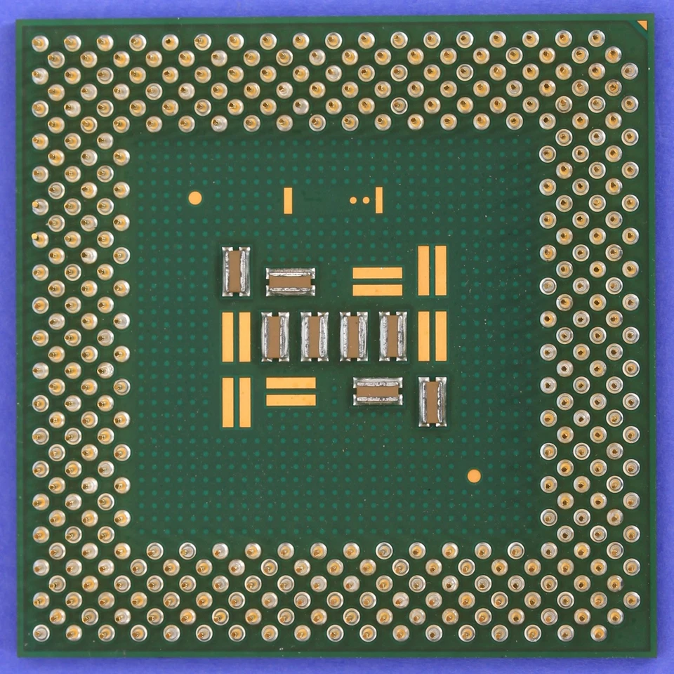 Vintage Intel Celeron 900Mhz Coppermine Socket 370 66Mhz FSB S370 CPU SL5MQ - Image 3 of 3