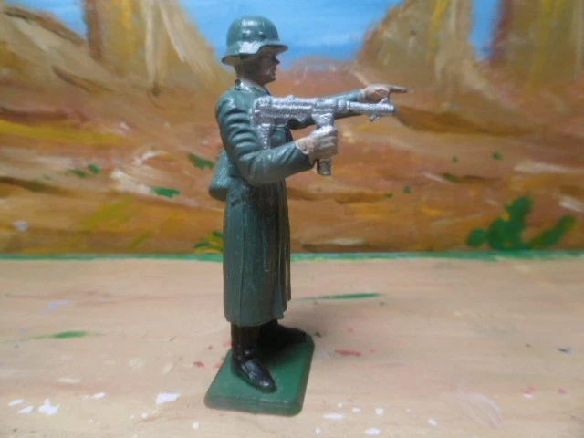 LOT DE 8 mini soldats militaire en plastique marron années 70 EUR 2,00 - FR