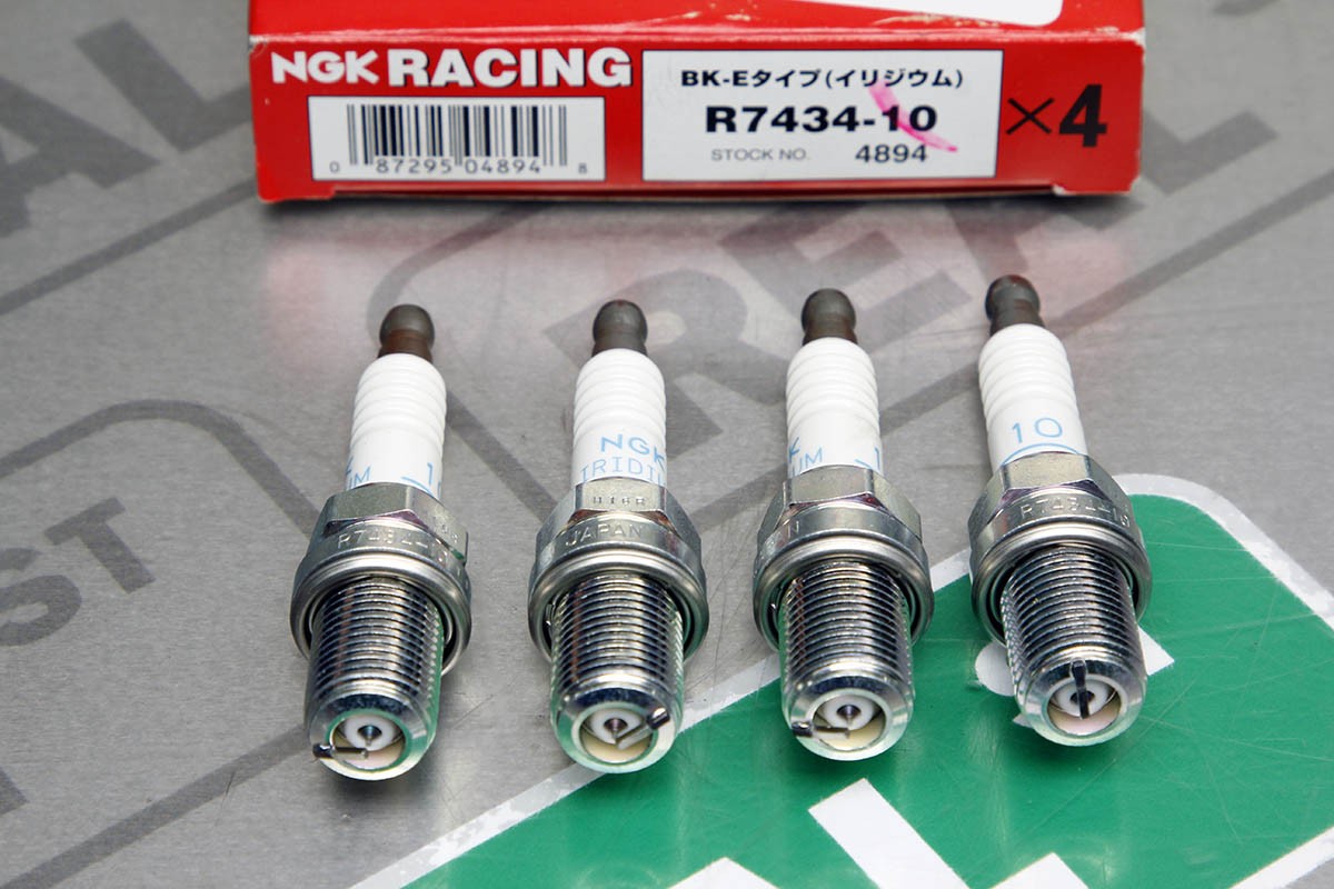 NGK Racing Spark Plug Box of 4 R7434-10 4894