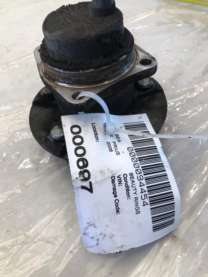 Cojinete de cubo de rueda trasera Toyota Prius 2006 hatchback lado derecho del pasajero derecho derecho derecho Foto 3 de 4