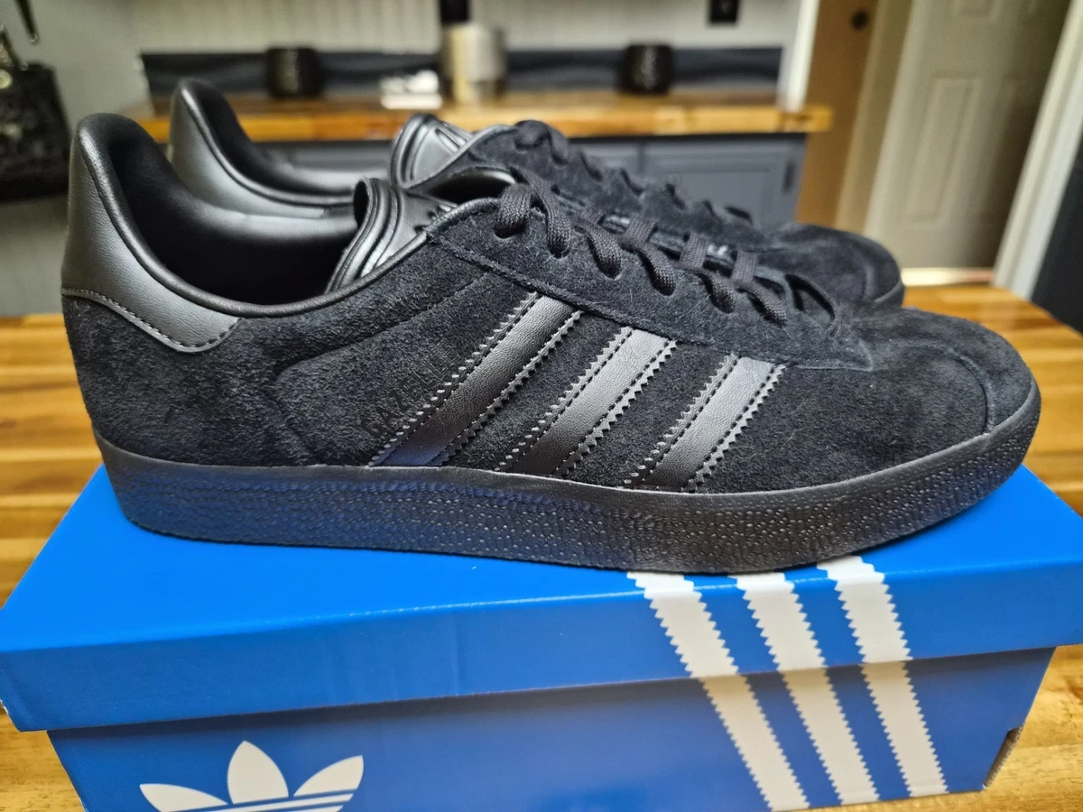 adidas Gazelle Triple Black | eBay