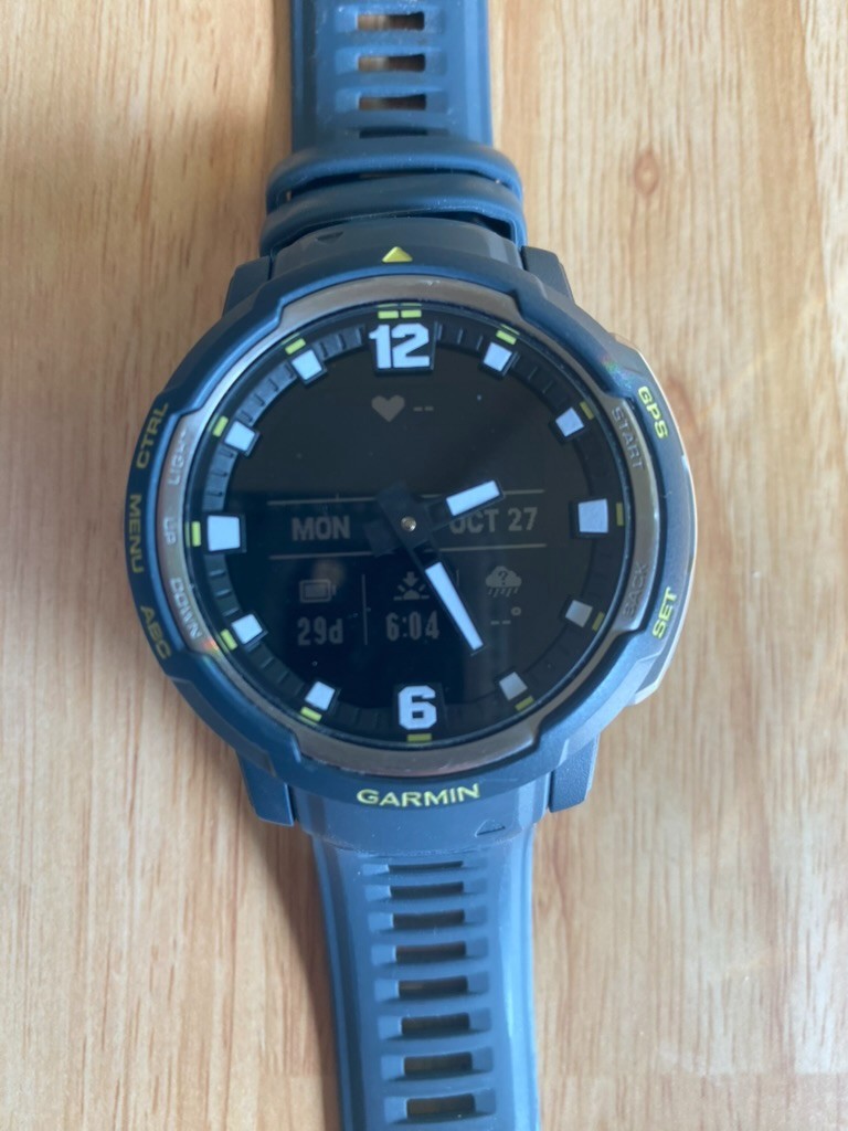 Garmin Instinct Crossover, Rugged Hybrid Smartwatch Tidal Blue