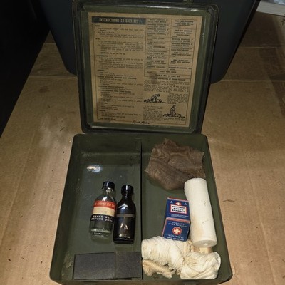 Vintage WW2 Jeep U.S. Army First Aid Kit Metal Box for Emergency