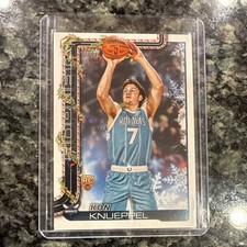 Topps Holiday 2025-26 Kon Knueppel Rookie #H164 Basketball Charlotte Hornets NBA