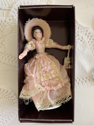 Victorian Dollhouse Female Doll Still In Box 1:12 Pink