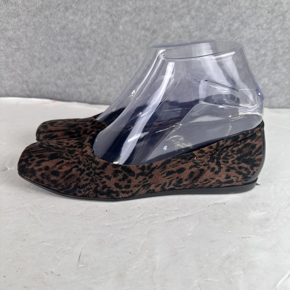 Zapatos planos de ballet Donald Pliner Arlie animal leopardo 6 M sin cordones punta cuadrada Foto 3 de 4