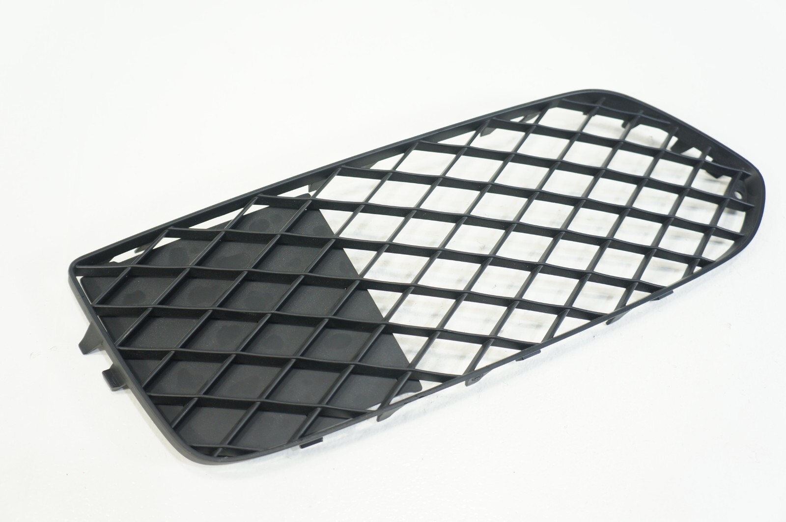 2017-2019 bentley bentayga front driver left side cover grille 36a807893