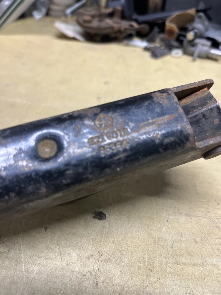 CHRYSLER, DODGE, PLYMOUTH CHAVE DE PORCA DE PNEU JACK LUG Parte # 5216018 - Imagem 3 de 4