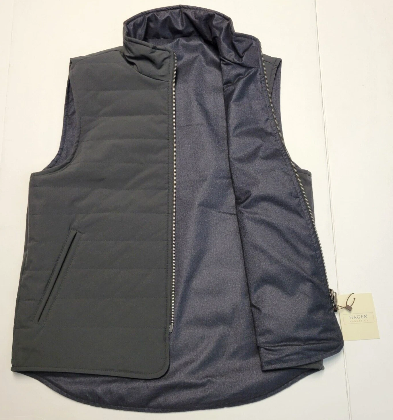 NEW Hagen Carmel REVERSIBLE Zip Vest Men's MEDIUM M Black Navy Blue Puff Pocket