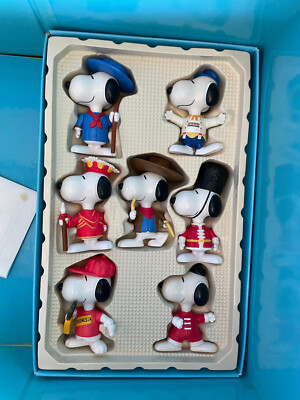 McDonalds PEANUTS SNOOPY World Tour 1 Figure Set of 28 Box Rare | eBay