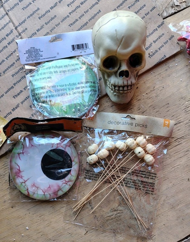 Halloween craft lot 1 Plastic Skull 2 Packs Of Plastic Eye Balls Ect See Photos 