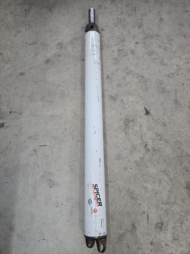 SPICER DRIVESHAFT 48 3/4" CAST YOKE-NASCAR-RACING-RAT ROD-MUD-TRUCKS-DIRT