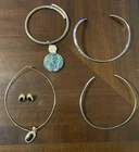 Vtg  Choker Necklaces & Earrings Gold-Toned Silver-Toned Lot 4 Costume Jewelry