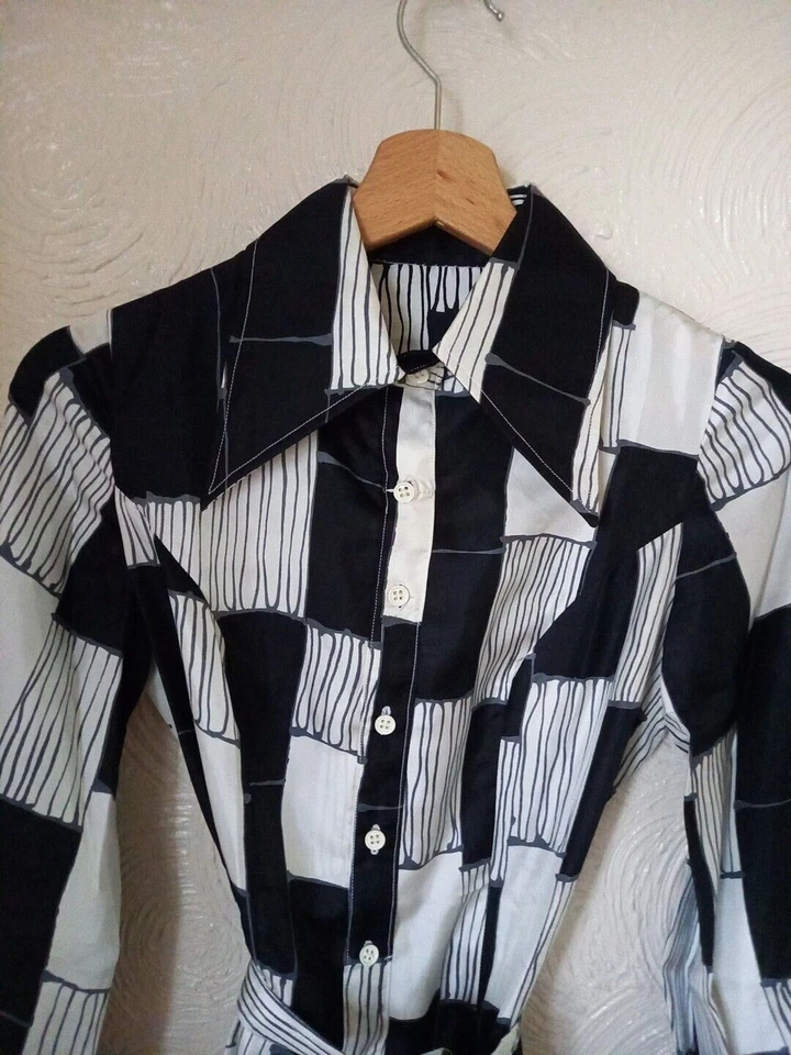 Handmade Vintage kurzes Hemdkleid Dolchkragen UK 10 schwarz weiß Print - Bild 2 von 4