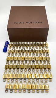 Auth Louis Vuitton Gold plated Padlock & Key Set (70 Pieces) W/Box ＭＲ 0400