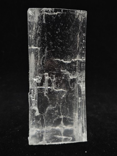 Halite crystal, salt crystal, transparent sample 685g. - Bakhmut field, Ukraine - Picture 4 of 7