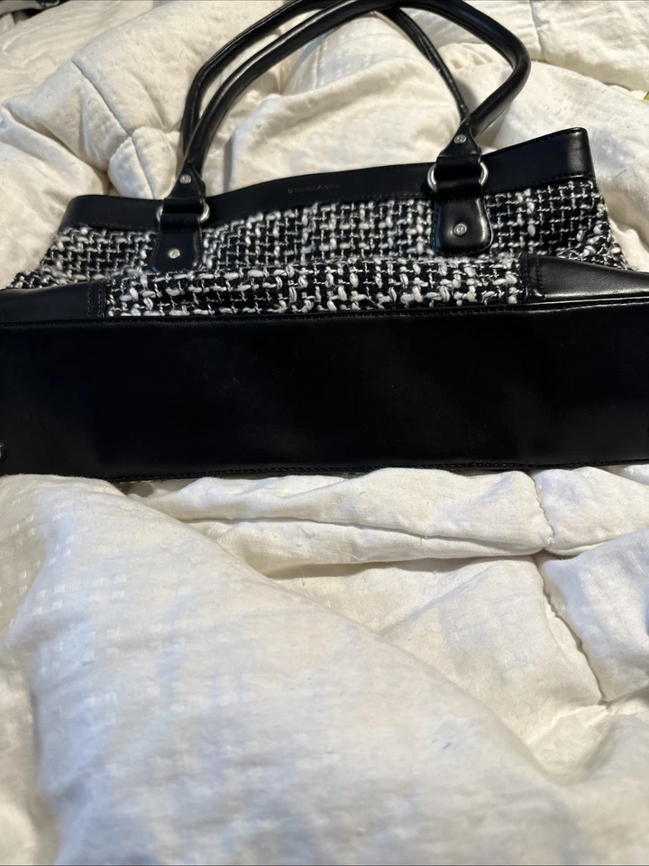 Bolso de Hombro Aigner Eitenne Pata de Gallo Negro Blanco Material de Cuero Usado Bueno Foto 4 de 4