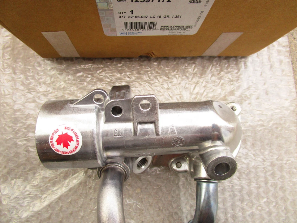 07 - 10 SATURN SKY BASE 2.4L MOTOR REFRIGERANTE TERMOSTATO CARCASA OEM NUEVO Foto 2 de 4