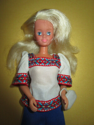 B-1960) SÜSSE BLONDE VINTAGE PETRA PLASTY DOLL 2 TEILE ORIGINALE KLEIDUNG+SCHUHE