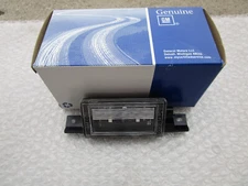 14 - 22 CHEVY SILVERADO GMC SIERRA CANYON REAR CARGO LAMP OEM BRAND NEW