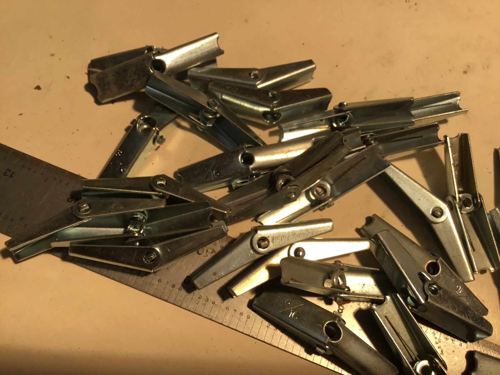 33 pc 3/16" Toggle Bolt Hollow Wall Anchors No Screws Toggles Only eBay