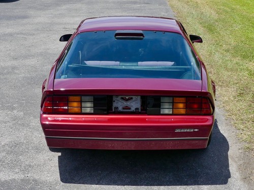 1986 Chevrolet Camaro IROC-Z - Picture 17 of 24