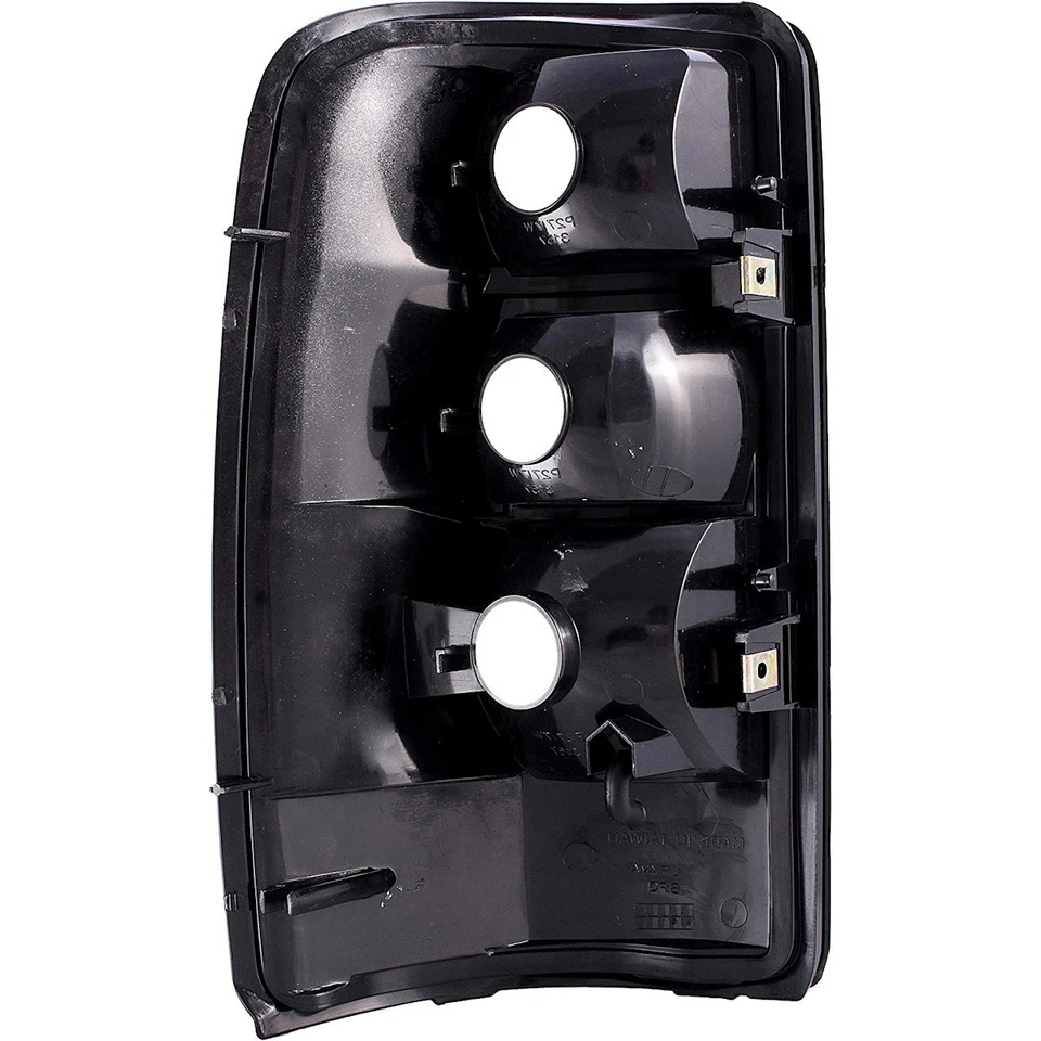 Dorman 1611107 Tail Lamp For Chevrolet Tahoe 2004-2006 RH Amber Clear and Red - Image 3 of 4