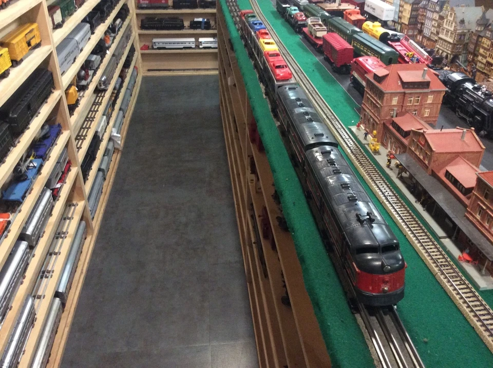 MARX  - Diesel Engine 99 A-B Rock Island /  4  Freight Car 0 scale - Image 4 of 4