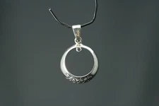 Great Value On A 925 Sterling Silver Round Faith Style Charm Pendant (PEN2146)