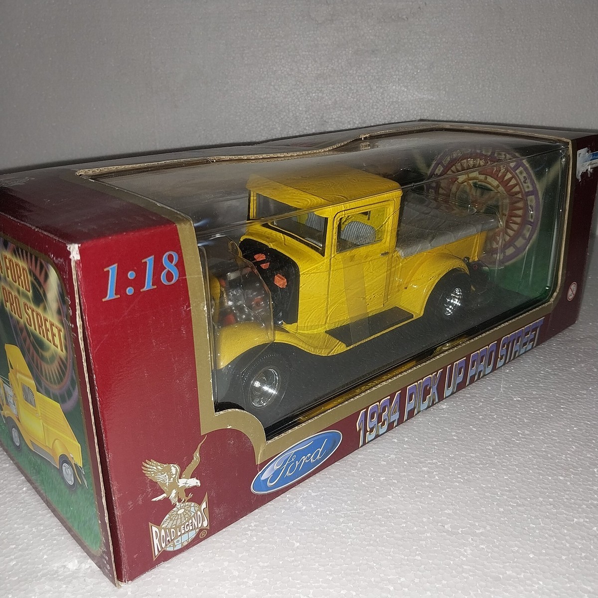 スナップオン 1934 FORD BOX TRUCK ジオラマ付きミニカー Snap-on 1934 Ford Oil Tanker 1 43 Scale Die Cast Replica for