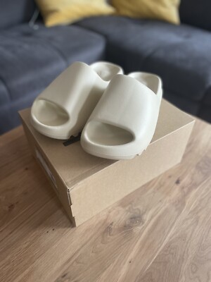 Adidas Yeezy Slide Bone (EU 40 1/2)  New & unworn  Original| FZ5897