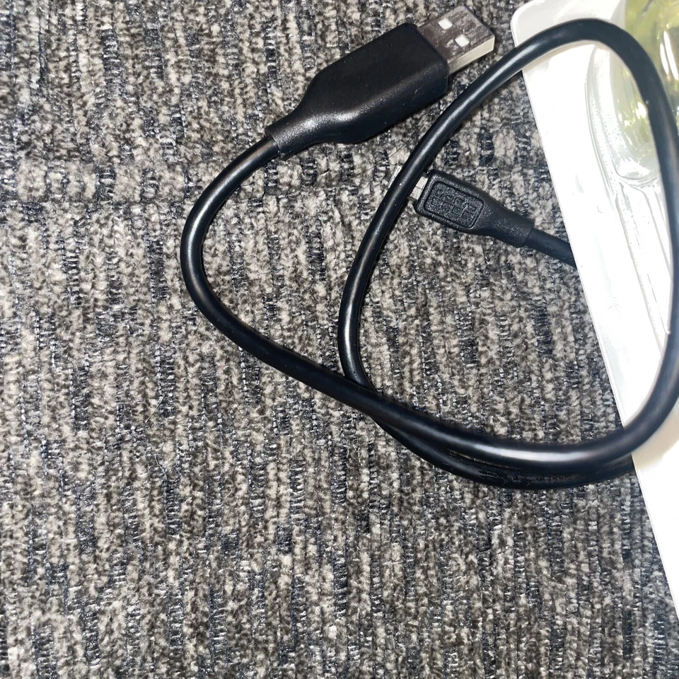 GoPro Hero4 Silver Action Camera Touch LCD + Accessories - Image 4 of 4