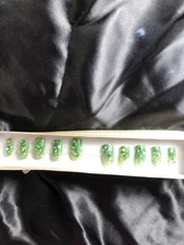 Z Nails!  Gorgeous set of Custom Handcrafted Press on Nails