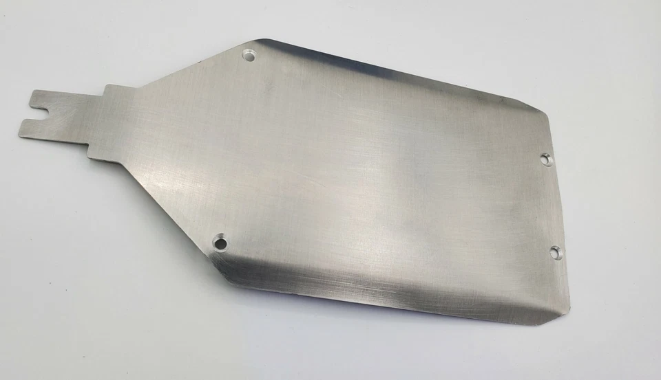 Traxxas  SKID PLATE Center for SLASH 4X4 LCG rally Ford Fiesta ST chassis,Alloy - Изображение 3 из 4