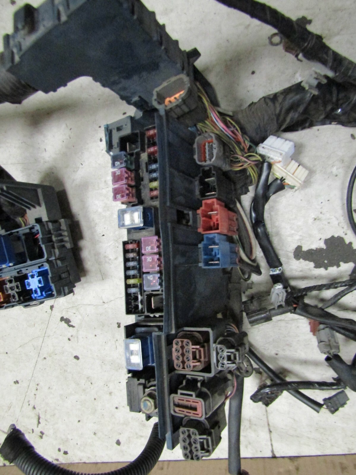 Nissan Patrol 3.0 Y61 9704 ZD30 DI engine bay wiring harness loom