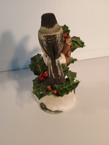 RSPB Franklin Porcelain Black Capped Chickadee - Picture 6 of 9